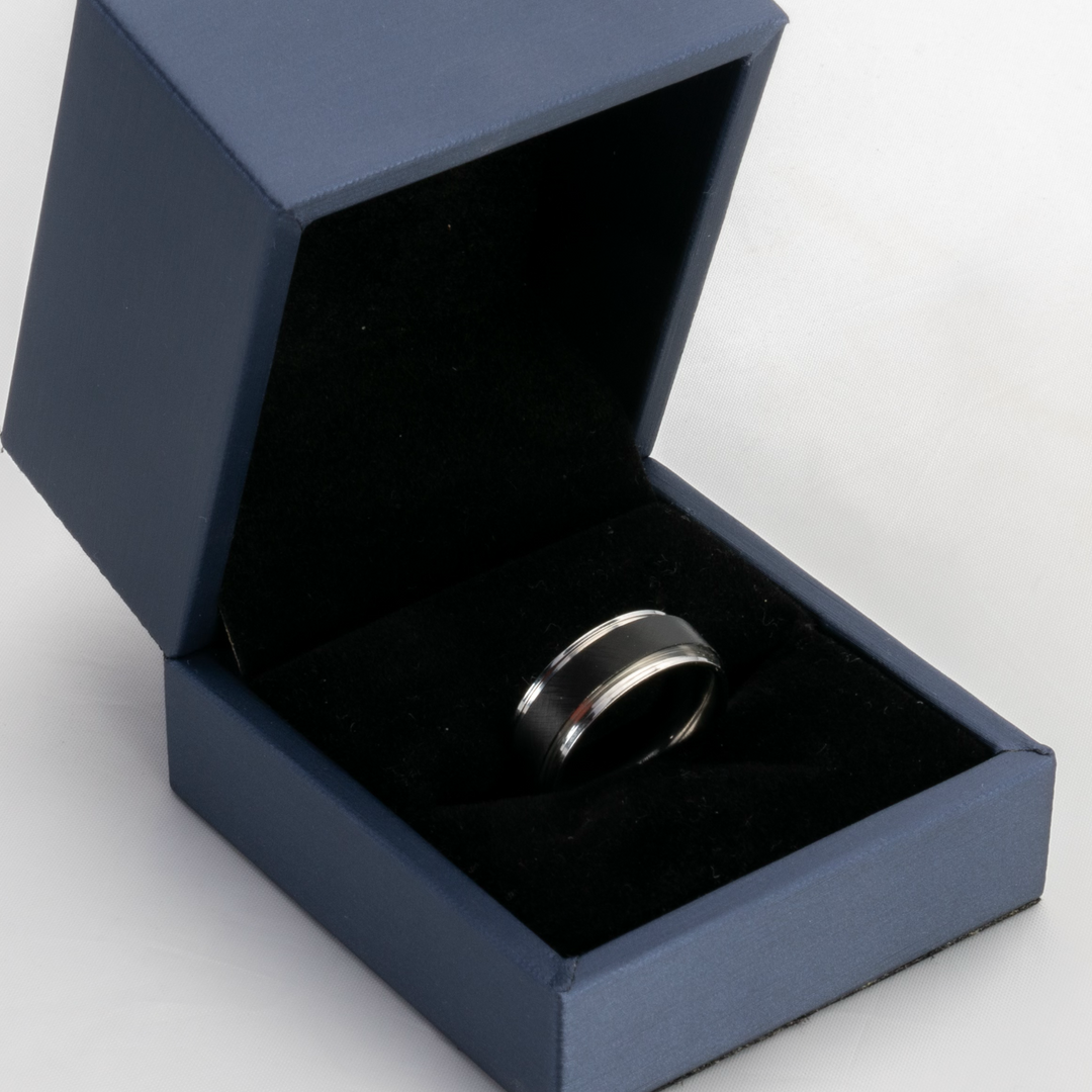 UG Silver and Black Orum Ring